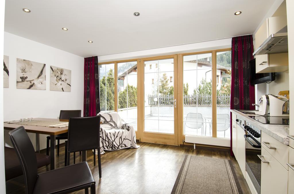 Ambiente Appartements イシュグル エクステリア 写真