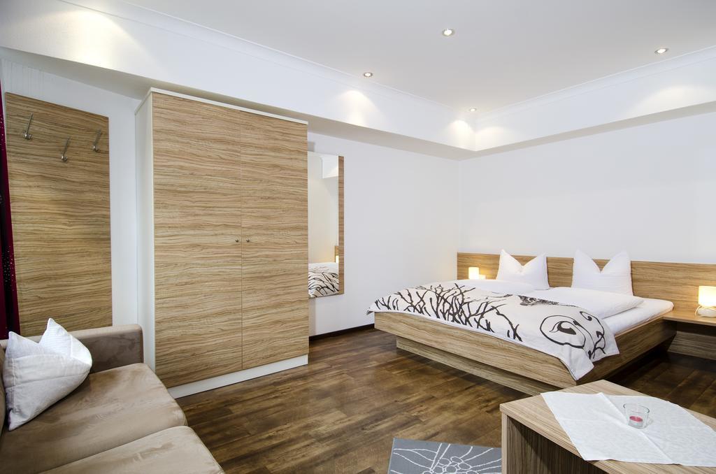 Ambiente Appartements イシュグル エクステリア 写真